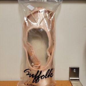 Women's Pointe Shoe - Peach